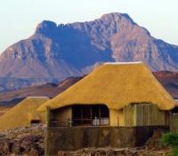Doro Nawas Camp